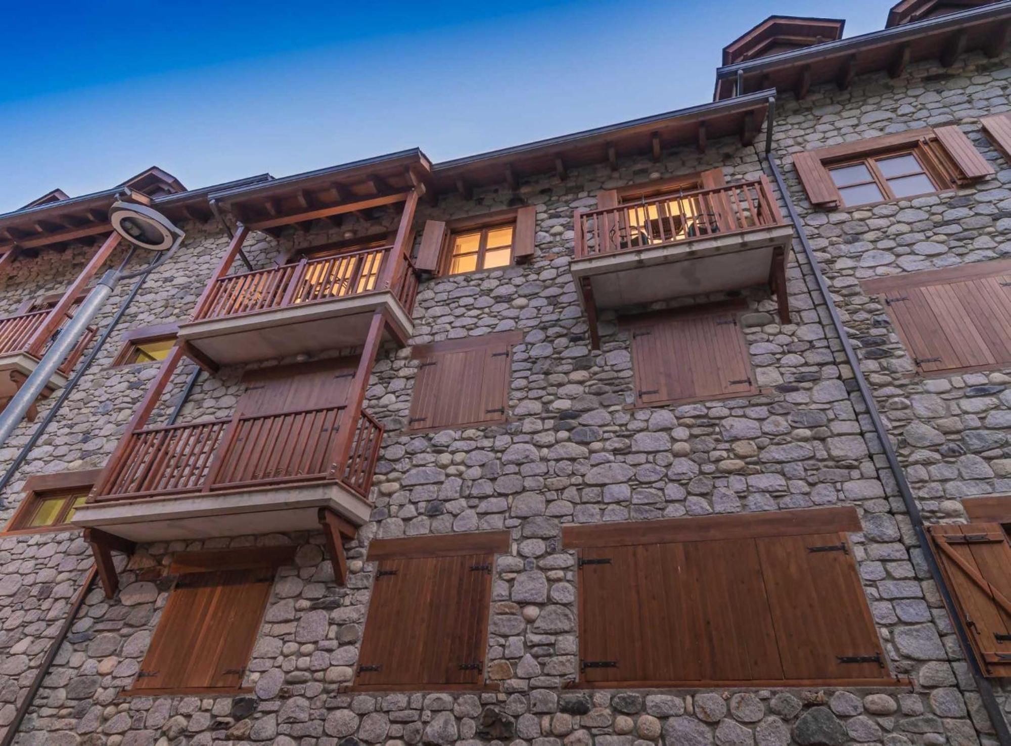 Appartamento Loira Casa Sanchines Duplex De Lujo En Benasque Esterno foto
