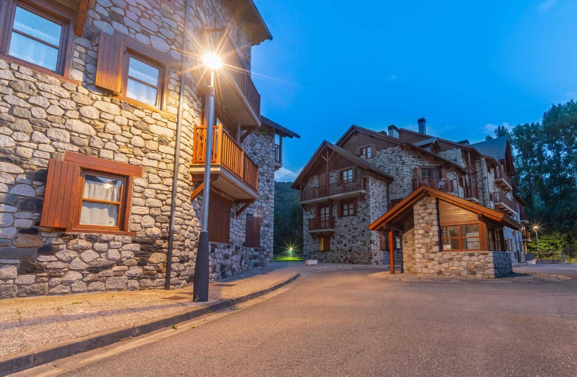 Appartamento Loira Casa Sanchines Duplex De Lujo En Benasque Esterno foto