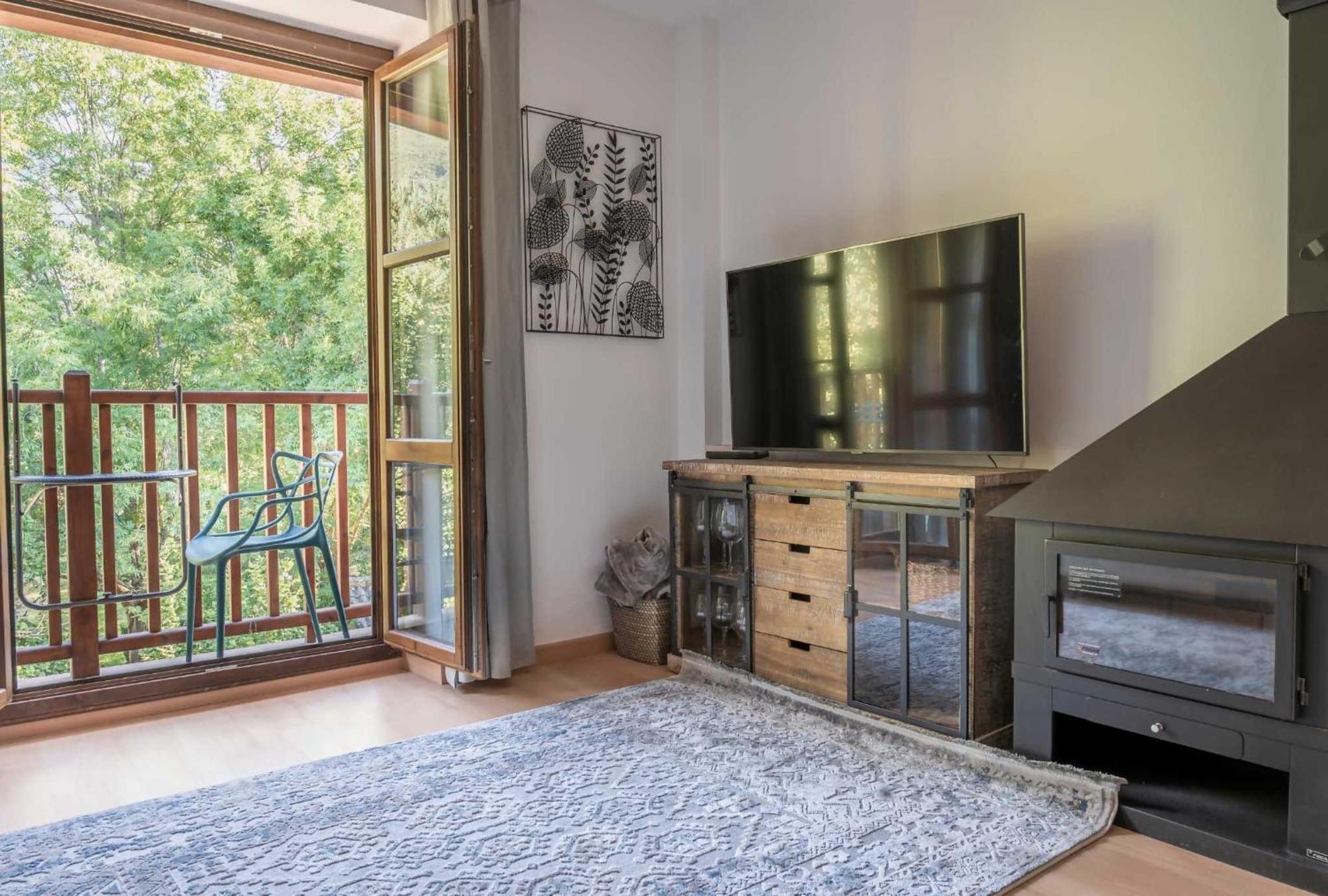 Appartamento Loira Casa Sanchines Duplex De Lujo En Benasque Esterno foto